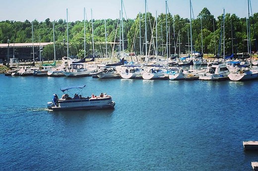 History and Evolution of Pontoon Boats: Who Invented Them - Pontooners