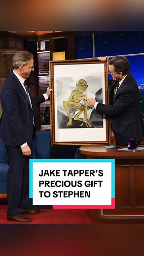 Jake Tapper brought a very precious gift for Stephen. #Colbert #JakeTapper #LOTR