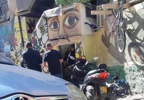 Occupation Authorities Confiscate 3 Homes in Jerusalem