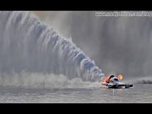 Massive Rooster Tail and Drag Boat Launch