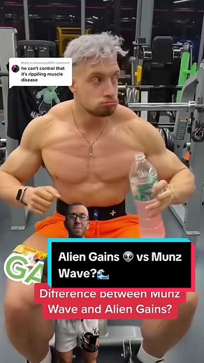 Alien Gains 👽 vs Munz Wave 🌊?! #musclecontrol #aliengains #gym #bodybuilding