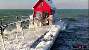 A Must See! Big Waves Crash Over Frozen Grand Haven Michigan Lighthouse Drone Footage Taken Jan 8, 2022 Pure Michigan Full 4K: https://youtu.be/vYXK1krjL4E www.timelessaerialphotography.com Drone used: https://amzn.to/3srpmds #winter #dji #storm #drone #frozen #lakemichigan DJI | Timeless Aerial Photography