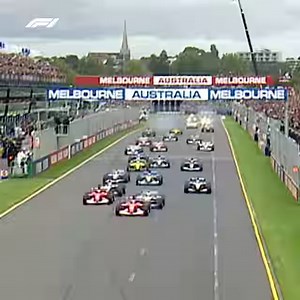 We didn't have the smoothest start at Albert Park two decades ago 😩 | F1