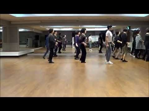 Gloria(AB) Line Dance(Ultra Beginner Level)