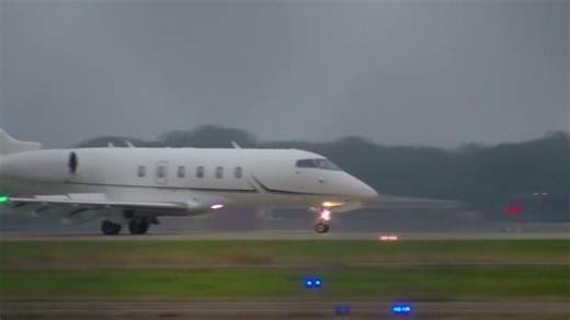 Watch: New LSU head football coach Lane Kiffin lands in Baton Rouge | Louisiana First News