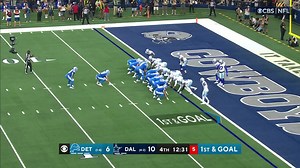 Anthony Barr recovers Jamaal Williams' fumble inside DAL's 1-yard line