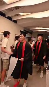 Congratulations to our Class of 2023! 🎓🎉 The entire school came out to cheer on our amazing grade 12 students as they walked the halls for one last time. We are so proud of all our students and cannot wait to celebrate with them again at their graduation later this week. Join us in wishing our graduating class all the best! 📸 Thank you to our student photographers and videographers from the Media Team - Nychole, Naomi, Yohan and Callum - for helping to capture the festivities. | Canadian Inte